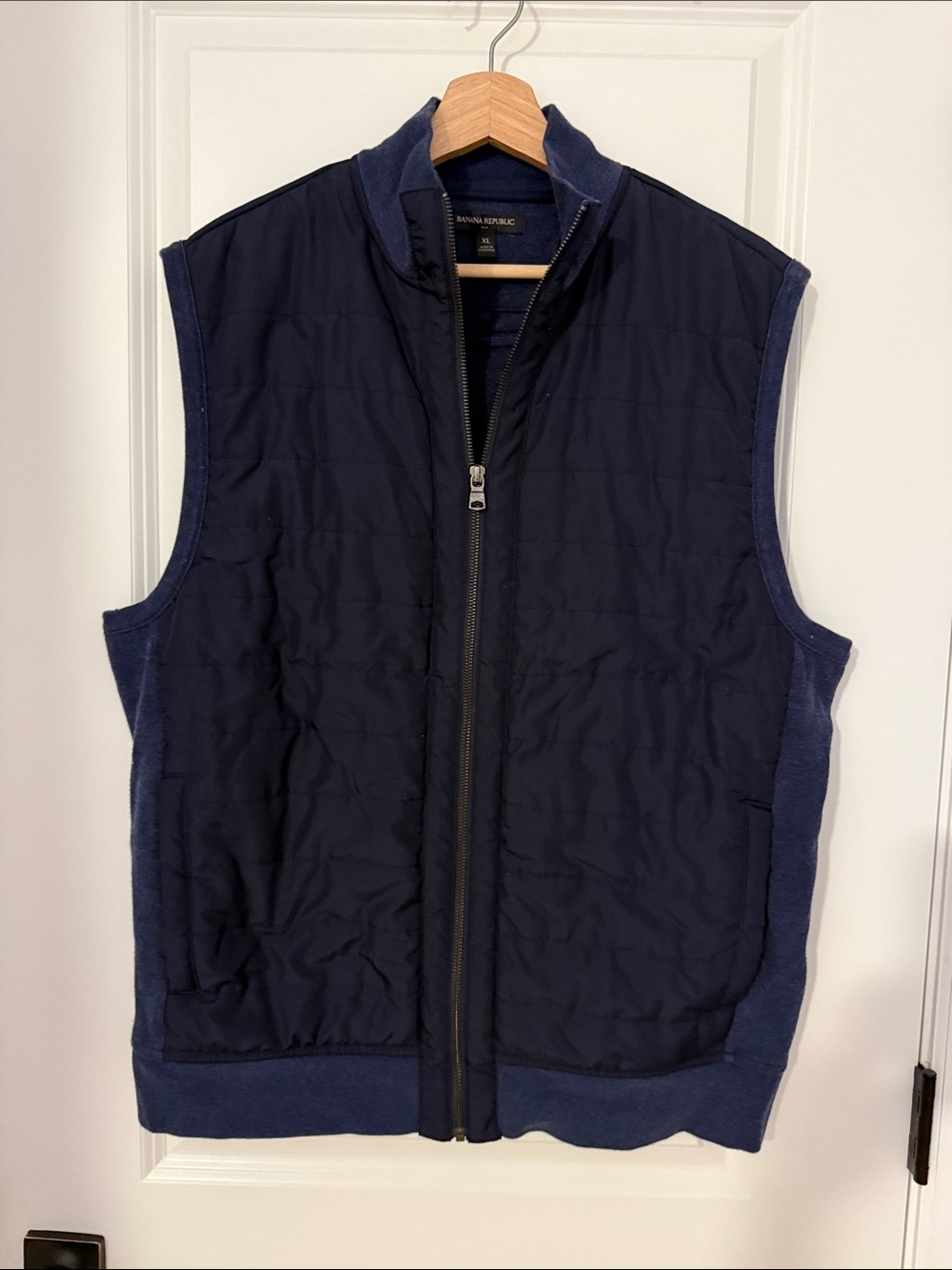 Banana Republic Quilted Navy Men's Vest with Knit Sides